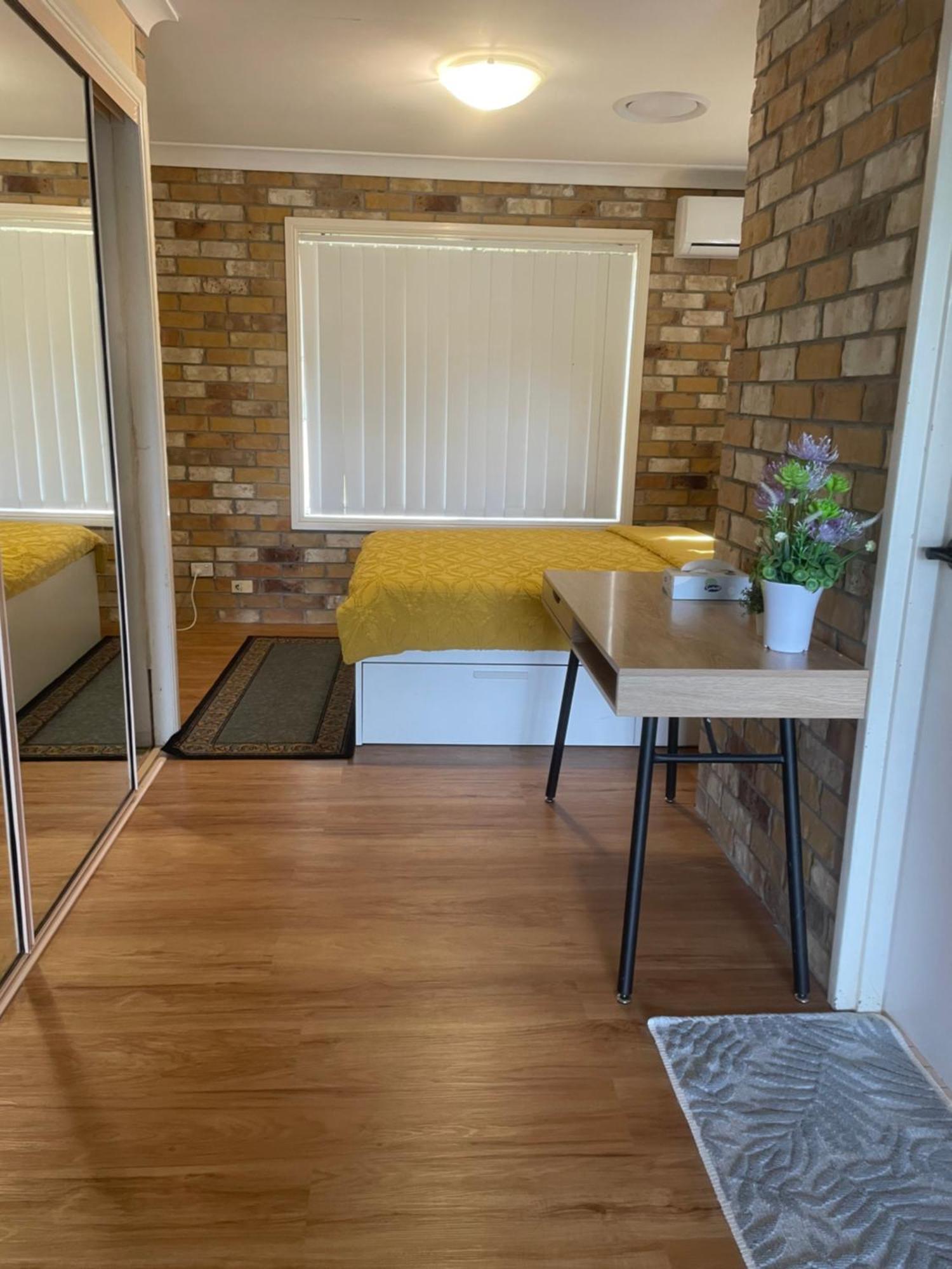 Spacious Studio Unit Rochedale South 外观 照片